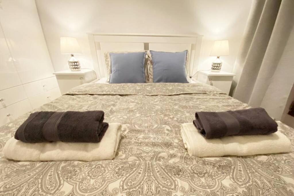 Exclusive 2Br! Apartment Near City Center +Netflix Varsó Kültér fotó
